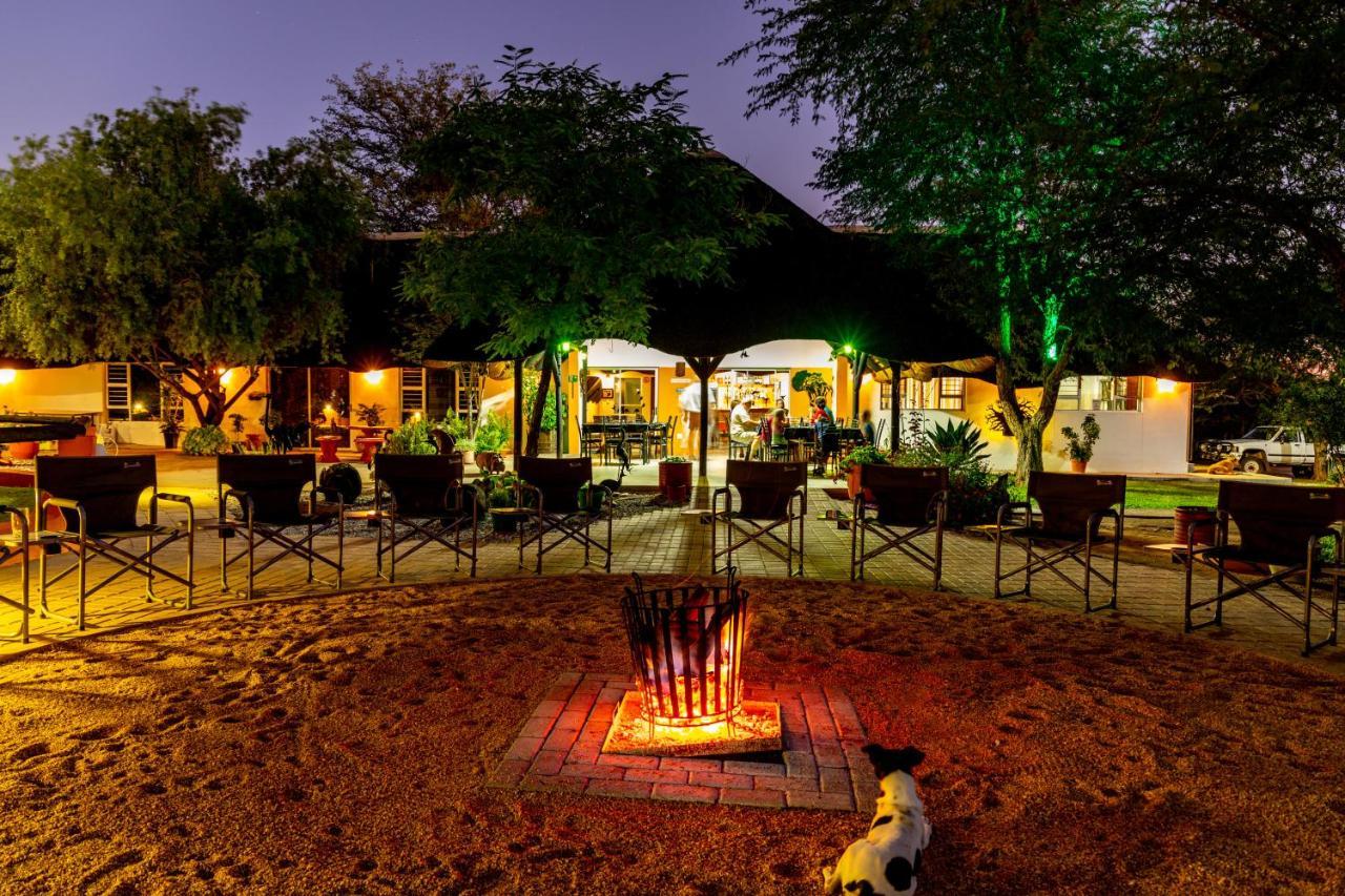 Lion'S Den Guesthouse Otjiwarongo Zewnętrze zdjęcie