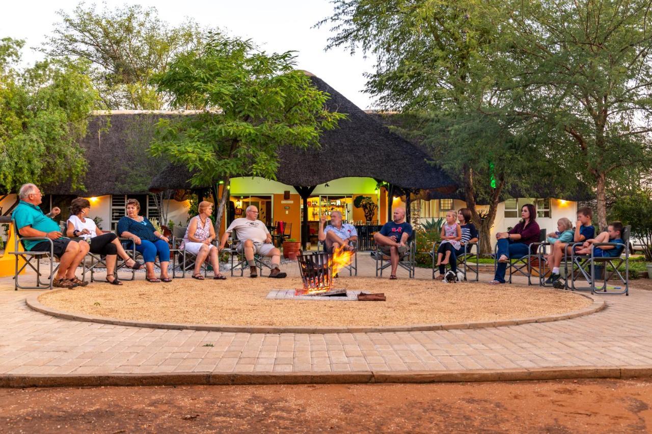 Lion'S Den Guesthouse Otjiwarongo Zewnętrze zdjęcie