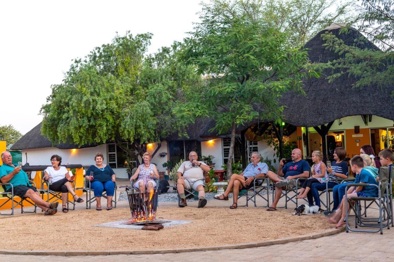 Lion'S Den Guesthouse Otjiwarongo Zewnętrze zdjęcie